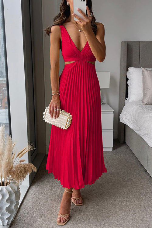 Graceful Women's Zoe Maxi Dress, a flowing elegance perfect for any summer evening or daytime event.