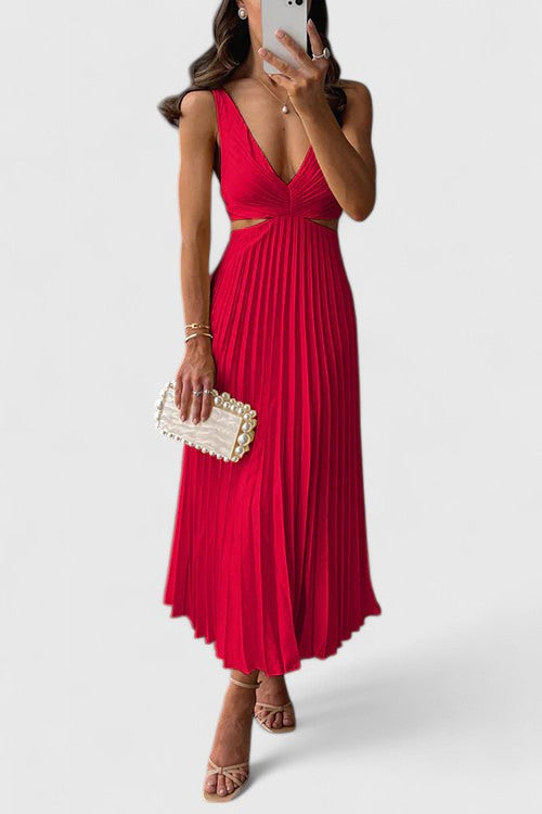 Sophisticated women's pleated sleeveless dress, a comfortable and chic wedding guest outfit.