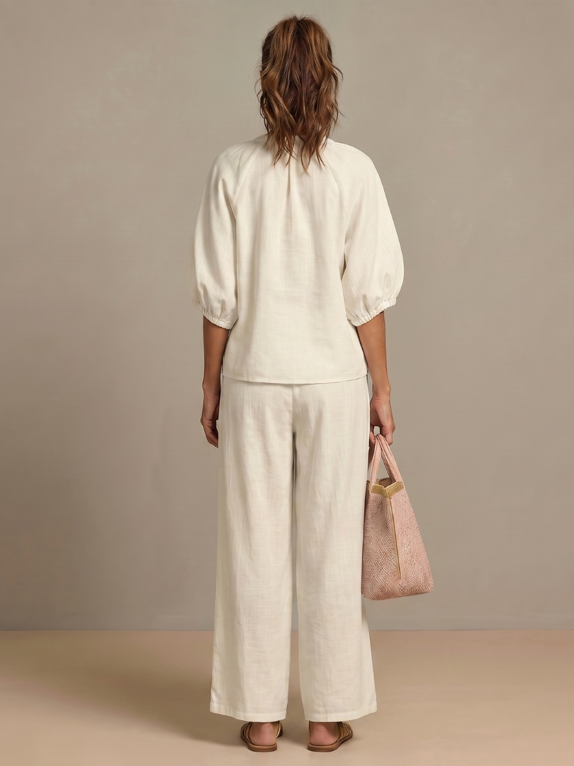 Chic women's zip front blouse & wide leg pant set. A comfortable spring/summer outfit for everyday wear.