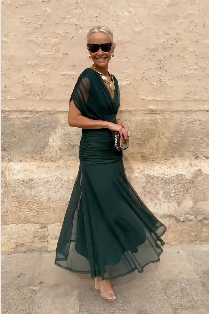 Women's elegant V-neck maxi dress, a flowy party & formal evening gown for special events.