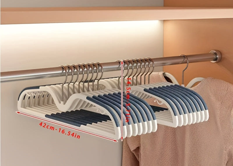 Efficient wardrobe organization: 40 short neck, non-slip clothes hangers with rotating hooks for maximum space.
