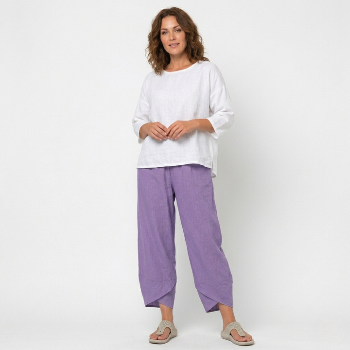 Fashionable women's tulip hem trousers, high-waisted design for a chic, relaxed summer look.