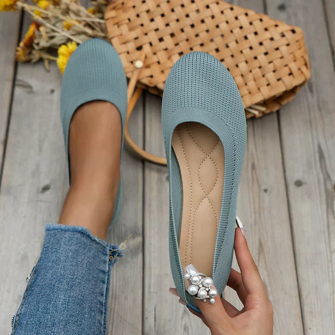 Versatile women's anti-slip walking shoes, breathable & orthopedic for various activities.
