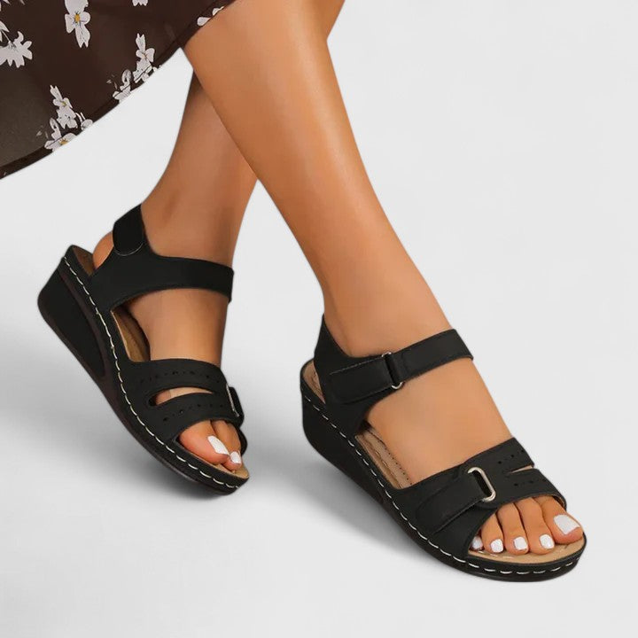 Comfortable women's sandals, ideal for arch support & foot pain relief. Stylish orthopaedic summer footwear.