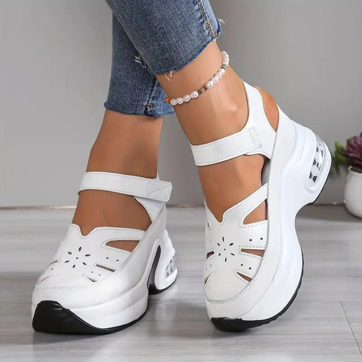 Women's orthopedic walking shoes for all-day comfort & arch support. Ideal for daily wear & foot pain relief.