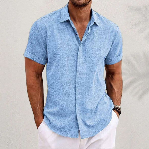 Lightweight men's everyday button-up shirt with a classic collar, perfect for casual comfort.
