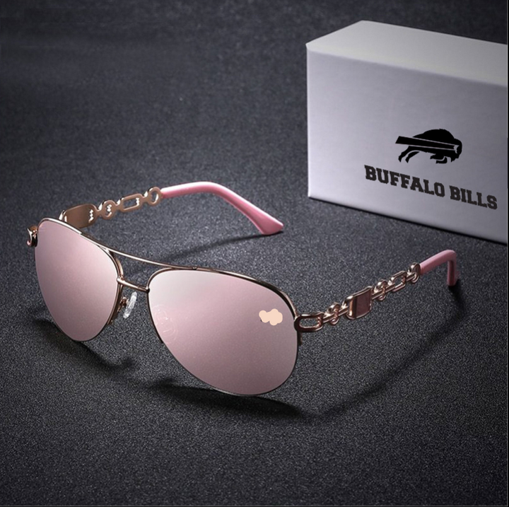 Chic women's sunglasses with polarized lenses, perfect for outdoor activities and eye protection from UV.