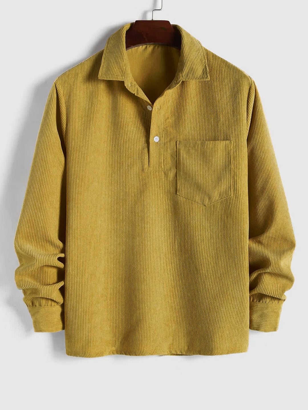 Versatile men's long-sleeve casual shirt with camp collar & chest pocket. Relaxed fit, classic button-up style.