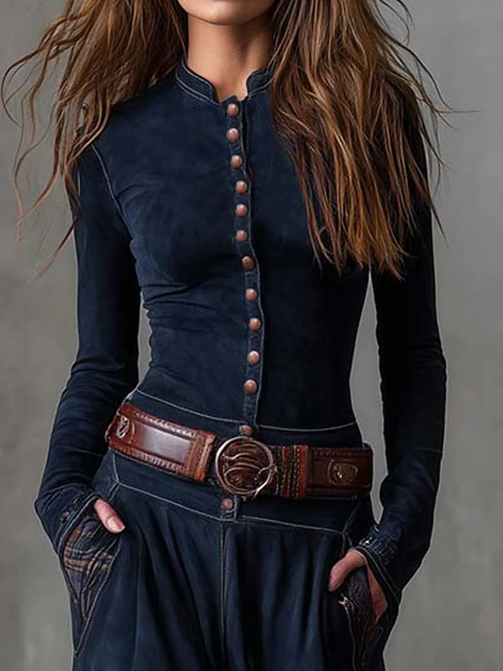 Versatile women's midi dress with chic belt, ideal for elegant everyday style. Autumn/winter fashion.