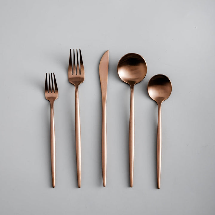 Essential Aurora dinnerware, elevating your dining experience with its modern charm.