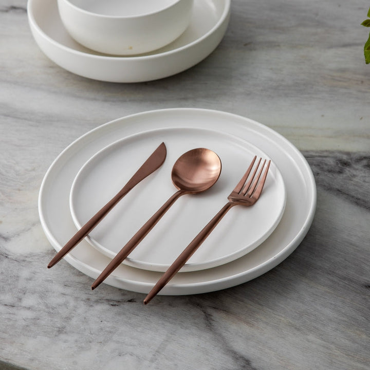 Modern Aurora Flatware Set, designed for comfort and elegance in every piece.