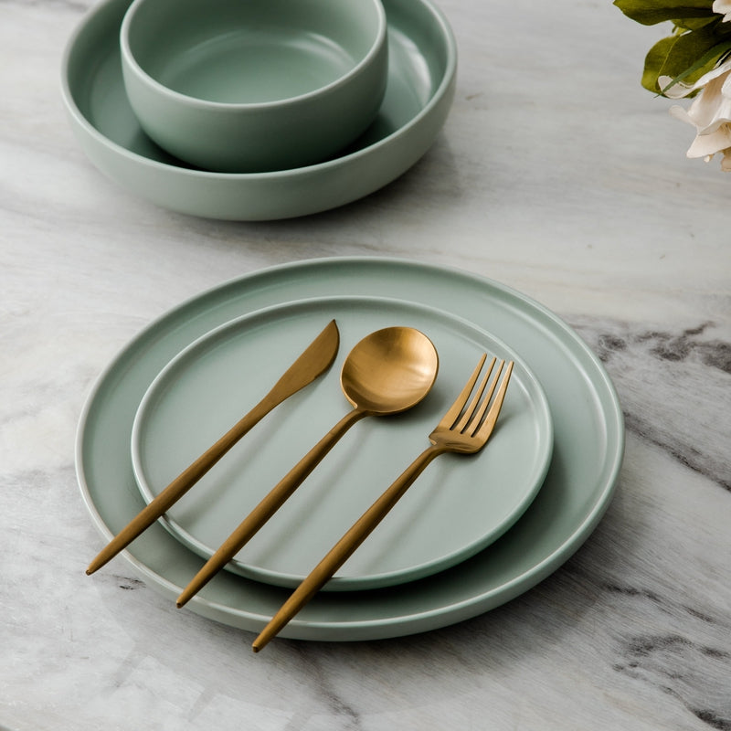Luxury Aurora Cutlery Set for fine dining. Dishwasher safe, high-quality stainless steel.