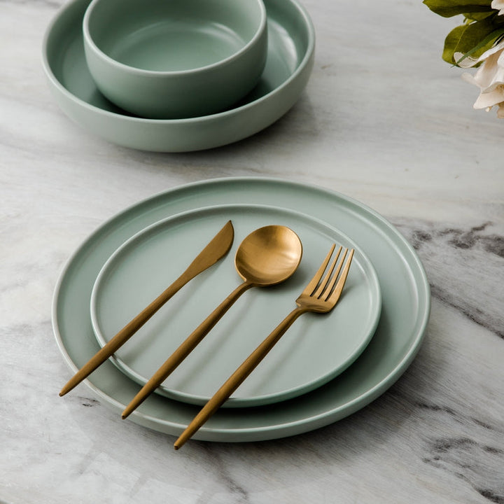 Luxury Aurora Cutlery Set for fine dining. Dishwasher safe, high-quality stainless steel.