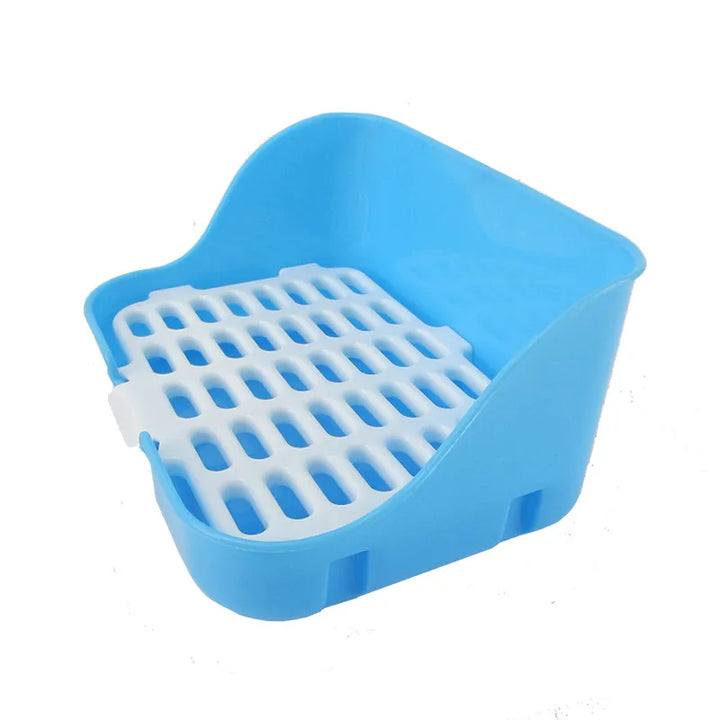 Yellow Cat's Litter Tray, ventilated plastic design for fresh pet hygiene. Easy clean & durable, controls odors.
