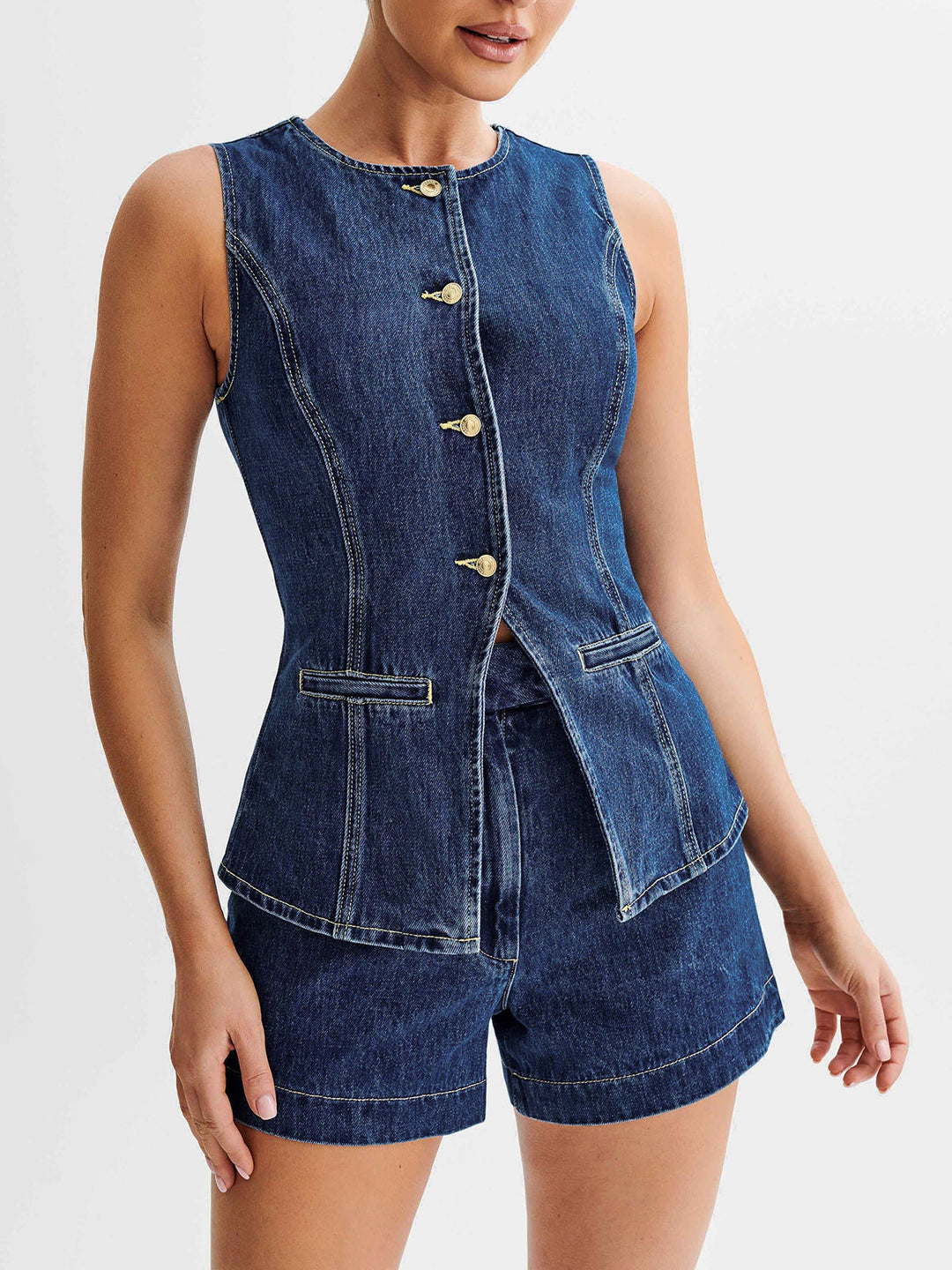 Women's versatile sleeveless vest and high-waisted shorts matching set, ideal for a comfortable summer outfit.