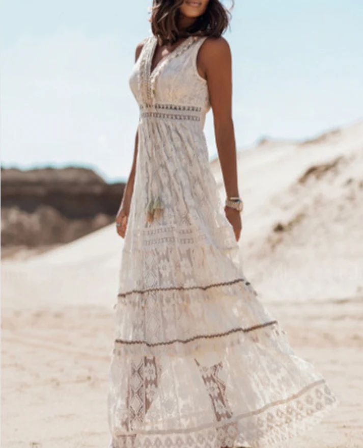 Women's summer maxi dress in bohemian style, with a comfortable, loose fit for warm weather.