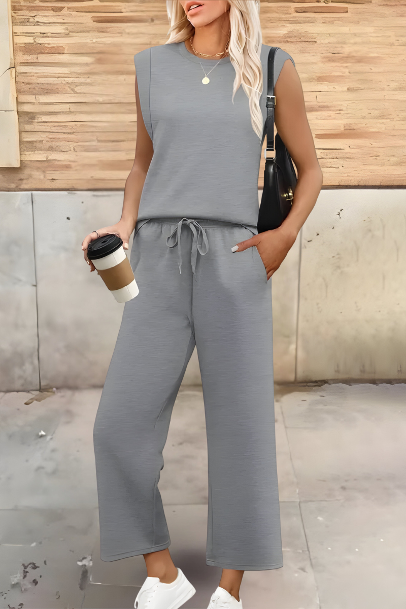 Soft women's two-piece loungewear set, an essential summer outfit for casual comfort.