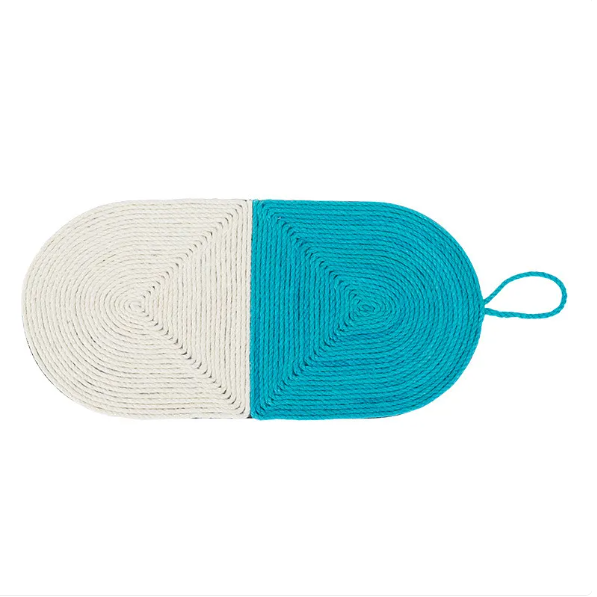 Versatile Fish Design Sisal Scratching Mat for floor or wall use. Durable pet scratcher for effective cat claw care.