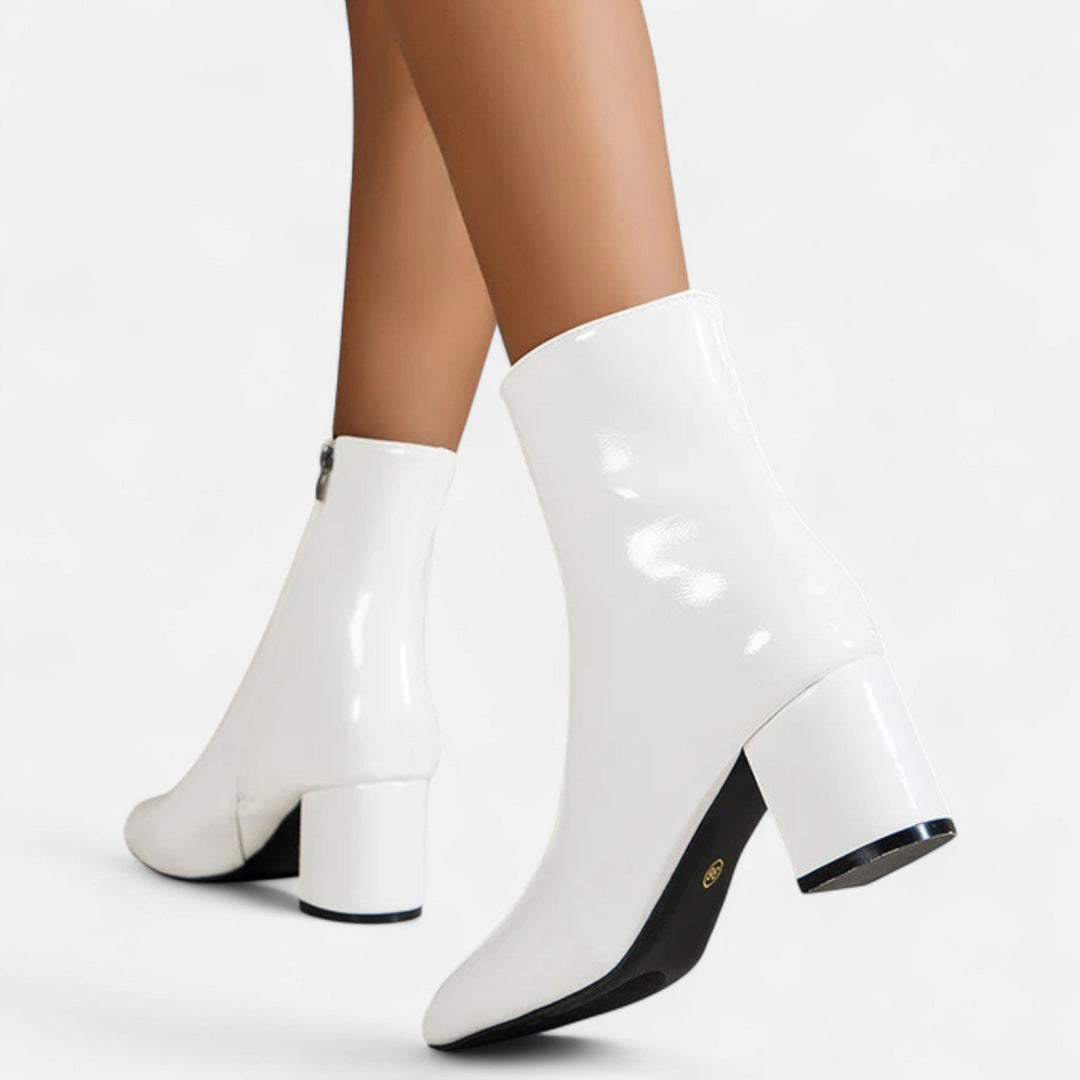 Comfortable women's block heel ankle boots, designed for everyday style, fall fashion, and winter warmth and elegance.