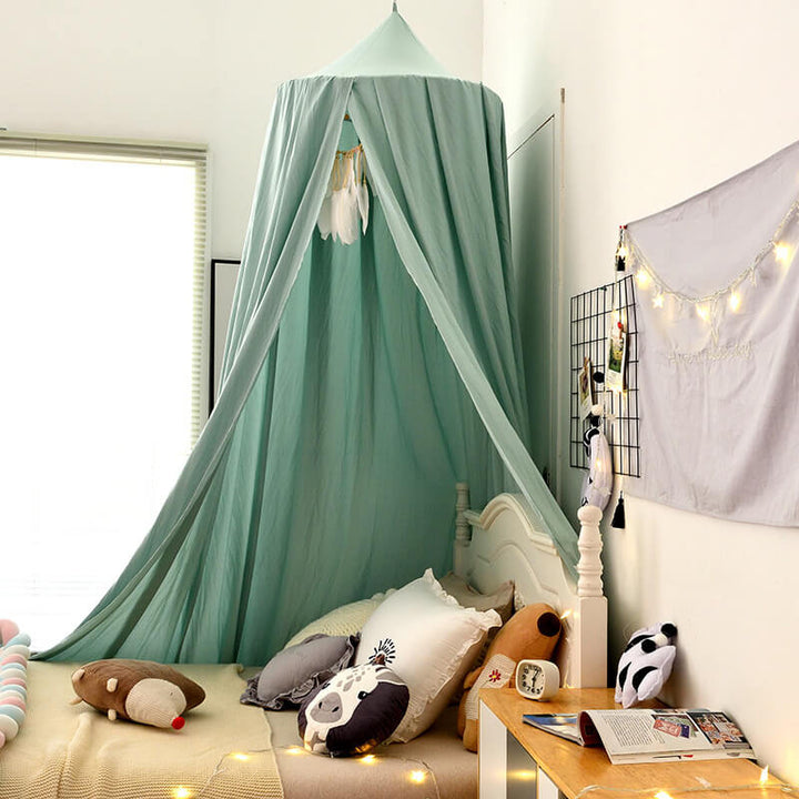 Durable blackout bed canopy, perfect for daily use in kids' rooms for sleep & play.
