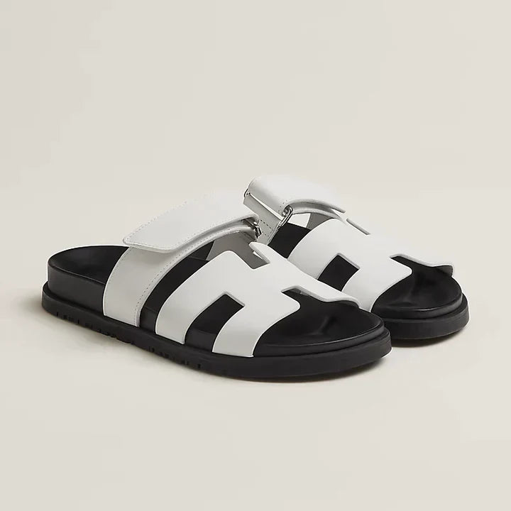Comfortable women's fashion sandals, ideal for summer and vacation, enhancing any outfit.