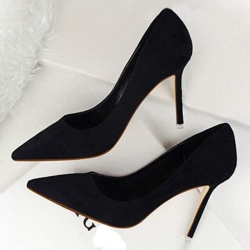Stylish classic high heel pumps for women, versatile fashion footwear.