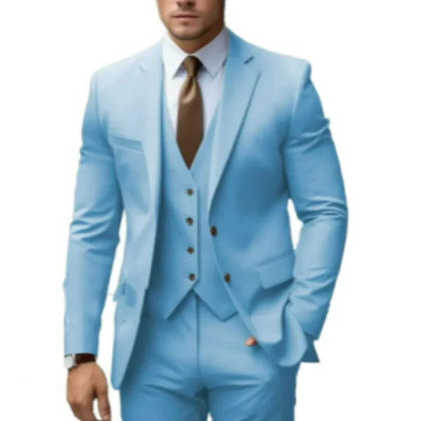 Elegant men's wedding attire: a well-tailored 3-piece suit & waistcoat for grooms.