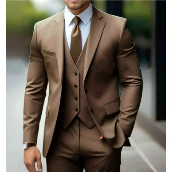 Sophisticated men's fashion: a classic 3-piece suit with an elegant waistcoat.