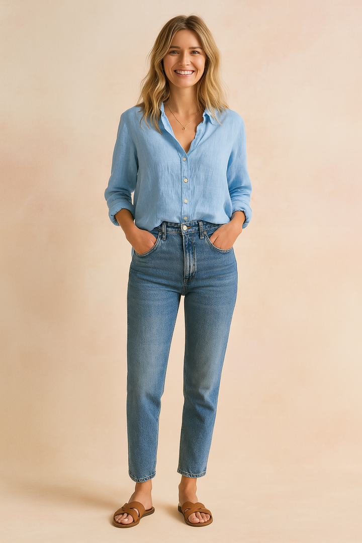 Elegant women's button-up top, casual long sleeve blouse for versatile everyday fashion.