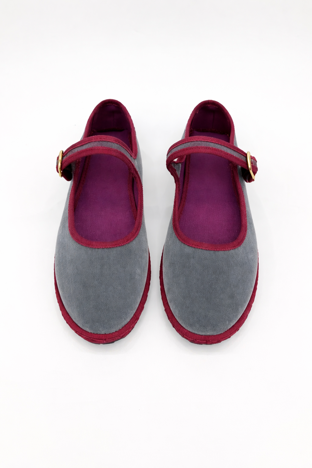 Black round toe Mary Jane ballet flats for women, features a timeless buckle strap for versatility.