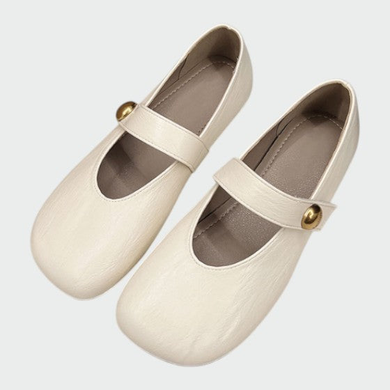 Women's casual Mary Jane footwear, round toe, button detail, stable block heel