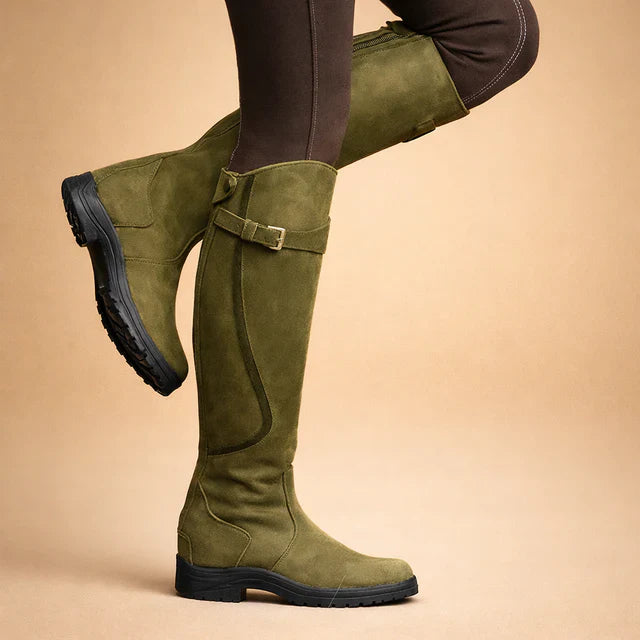 Fashionable women's high boots, providing comfort and durability for versatile all-day outdoor style.