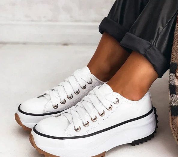 White orthopedic platform shoes for women, comfortable and fashionable new arrival footwear