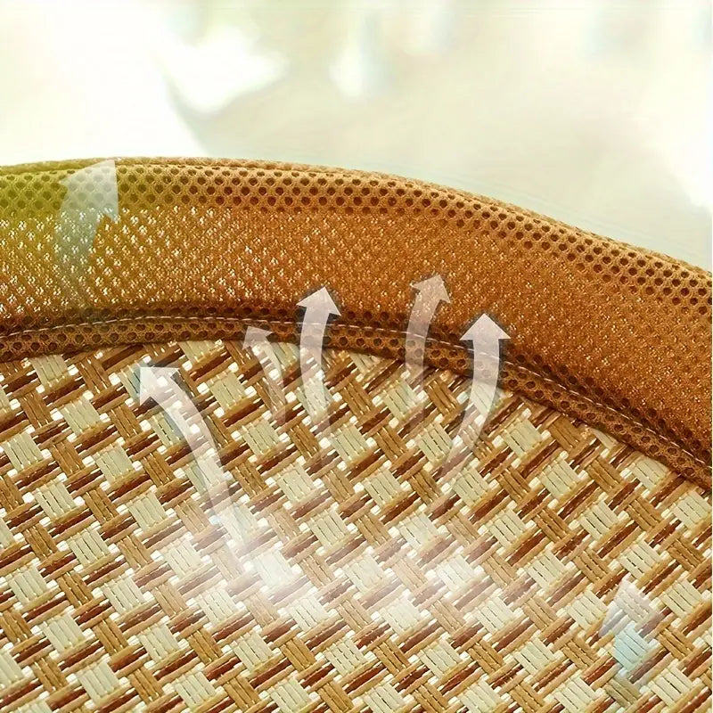 Durable rattan cooling mat for cats. A hanging elevated cat bed, perfect for summer pet comfort and relaxation.