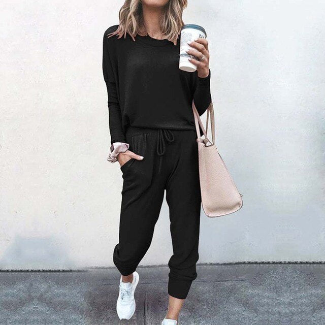 Comfortable black matching outfit for women, a stylish relaxed fit loungewear set