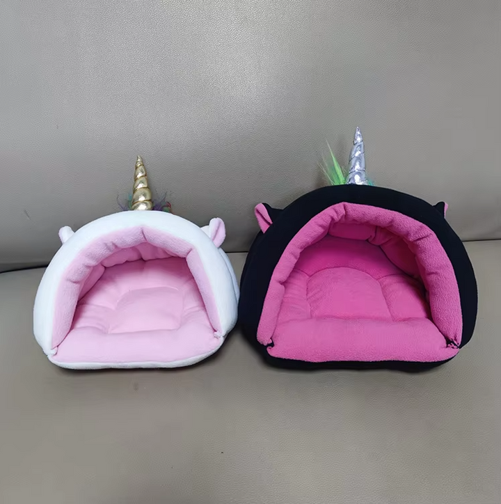 Adorable unicorn pet bed ensures animal comfort for small cats & dogs, perfect for napping.