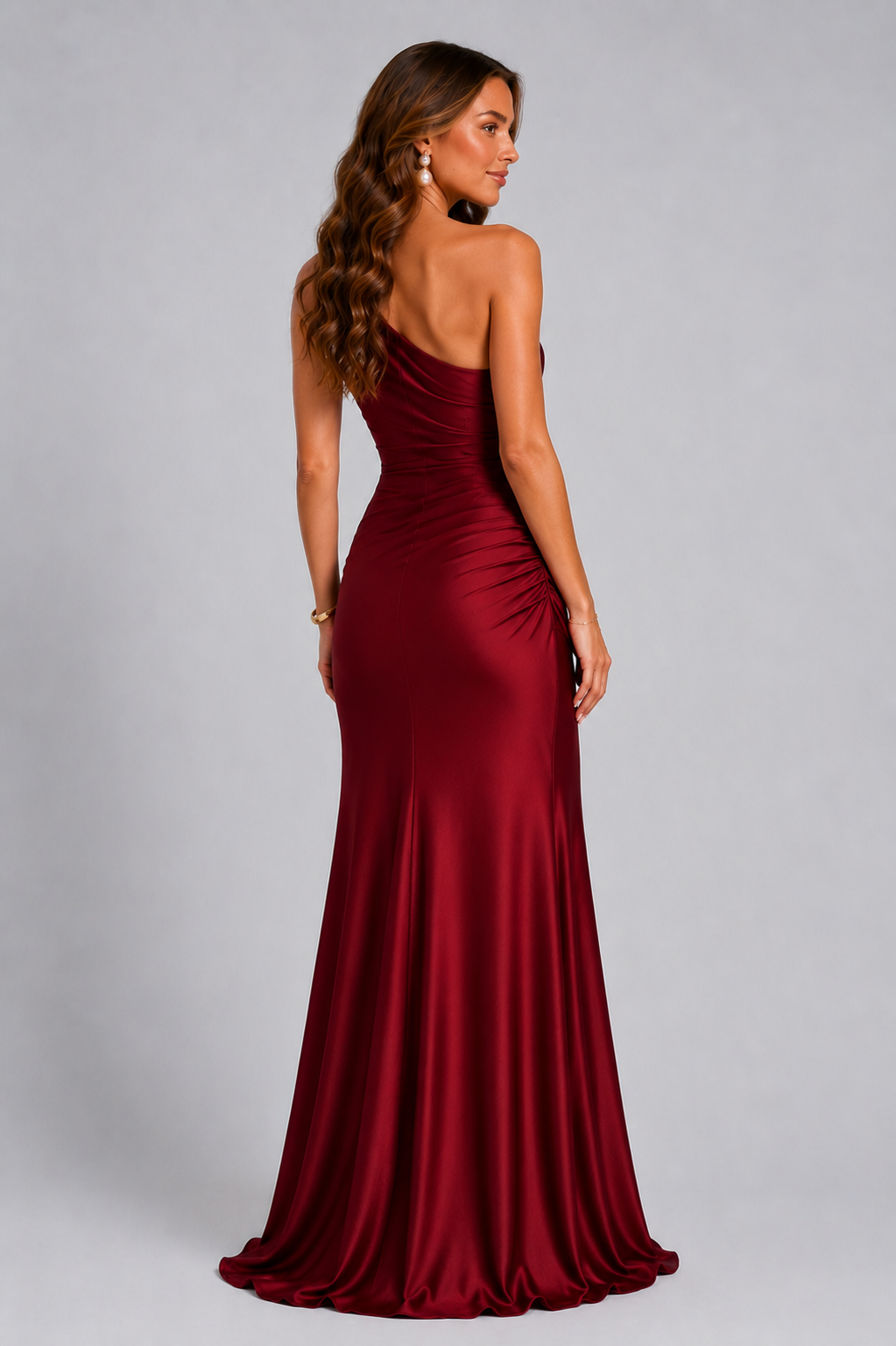 Women's elegant one-shoulder long dress, chic and flowy with a sophisticated draped waist. A perfect summer statement.