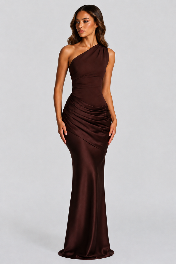 Flowy women's maxi dress with an elegant one-shoulder design and stylish draped waist. Ideal for summer chic.