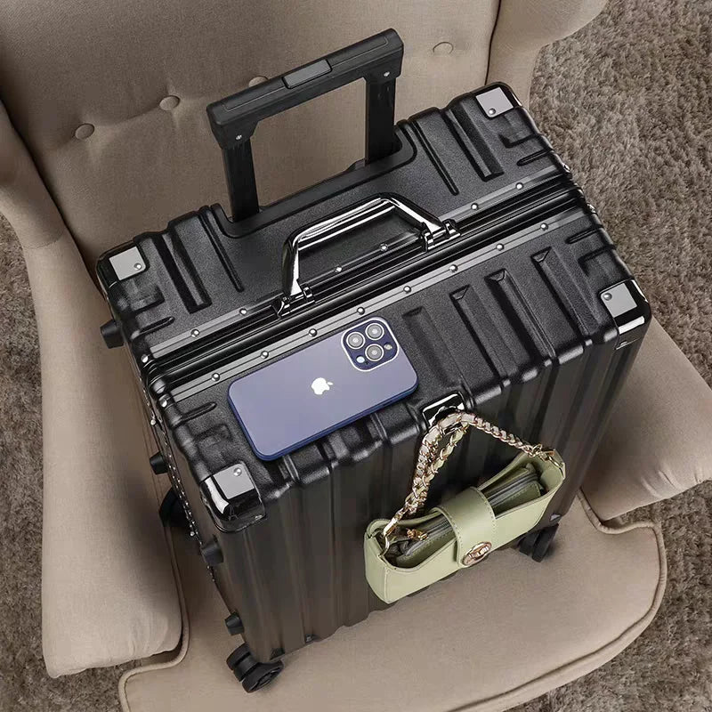 Professional business travel hard shell suitcase with aluminum frame & precise spinner wheels.