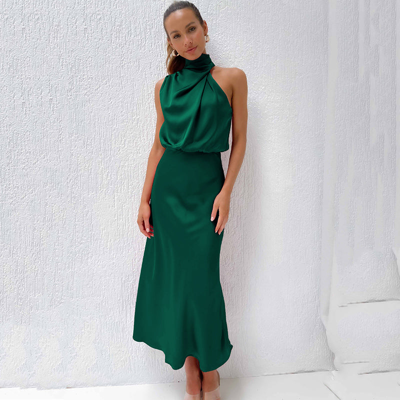 Women's elegant halter dress, ideal for cocktail parties and formal evening wear