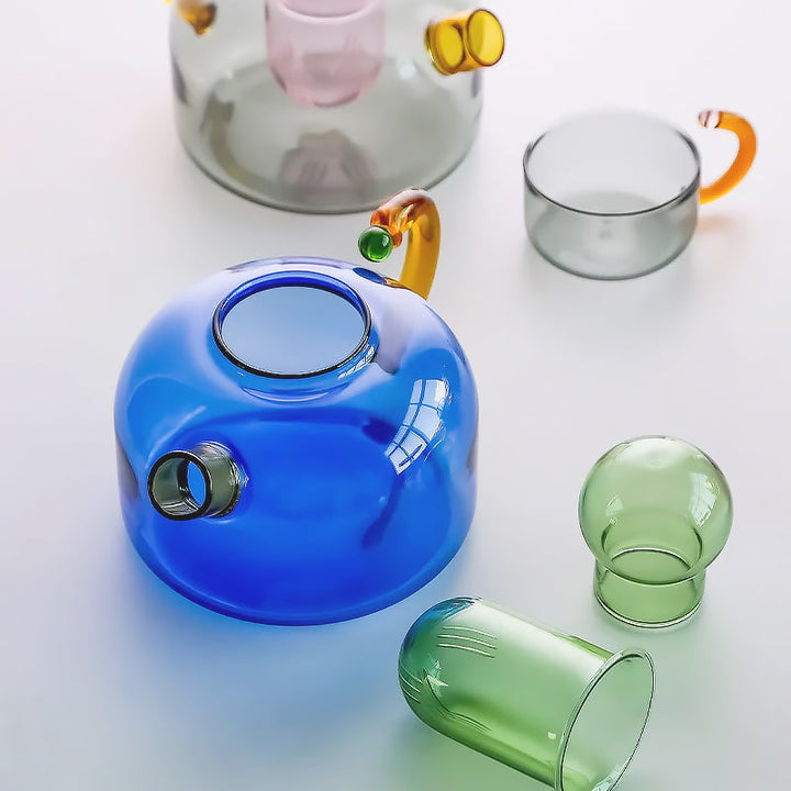 Durable borosilicate glass teapot, unique design with clear infuser for a perfect brew.
