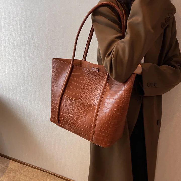 Brown croc embossed shoulder bag, women's vintage style leather handbag, versatile fashion accessory