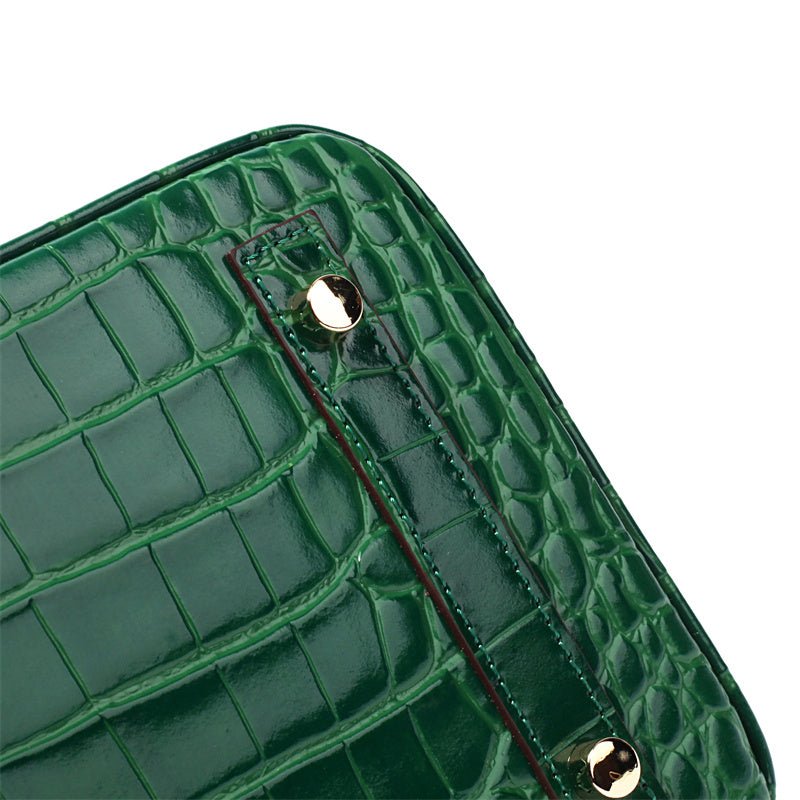 Genuine leather women's elegant handbag, luxury everyday fashion accessory.