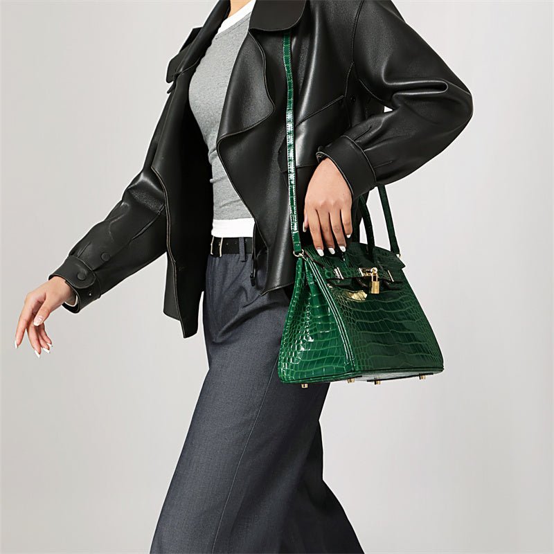 Premium women's genuine leather bag, elegant for daily luxury and comfort.