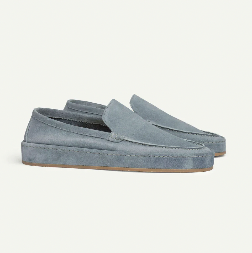 Men's formal-casual slip-on loafers, elegant design, comfortable cushioning, perfect for versatile footwear.