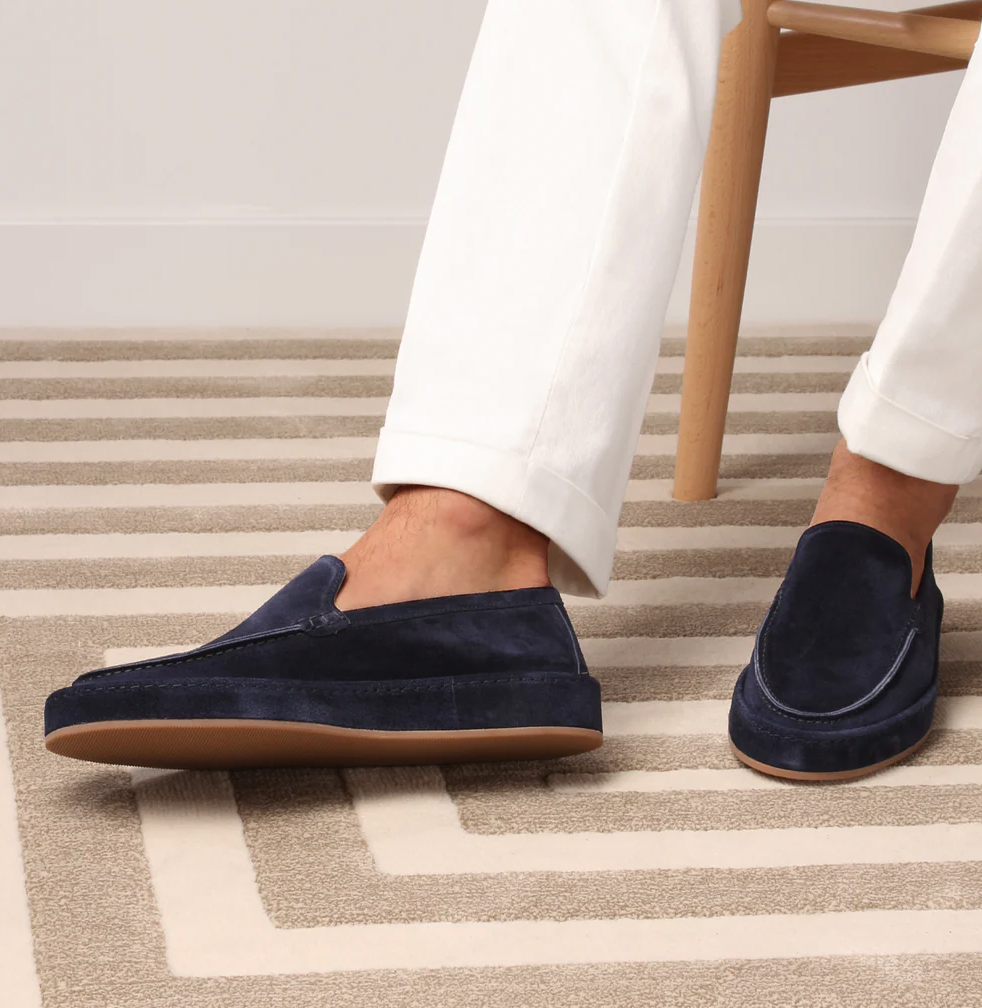 Comfortable men's smart casual loafers, easy slip-on style for everyday elegance & cushioned support.