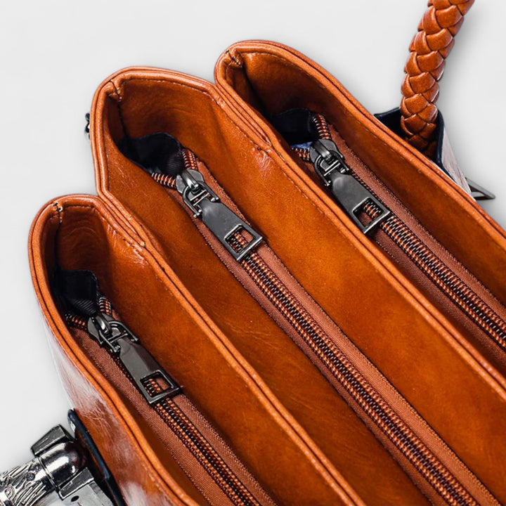 Fashionable shoulder bag, an elegant women's accessory for daily use.