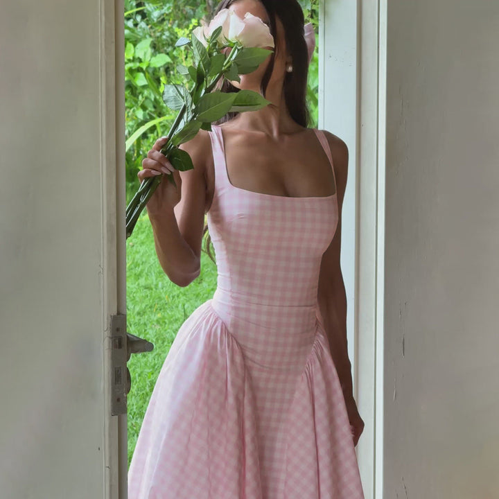 Fashionable women's square neck checkered midi dress. Flattering princess silhouette, great for summer elegance.