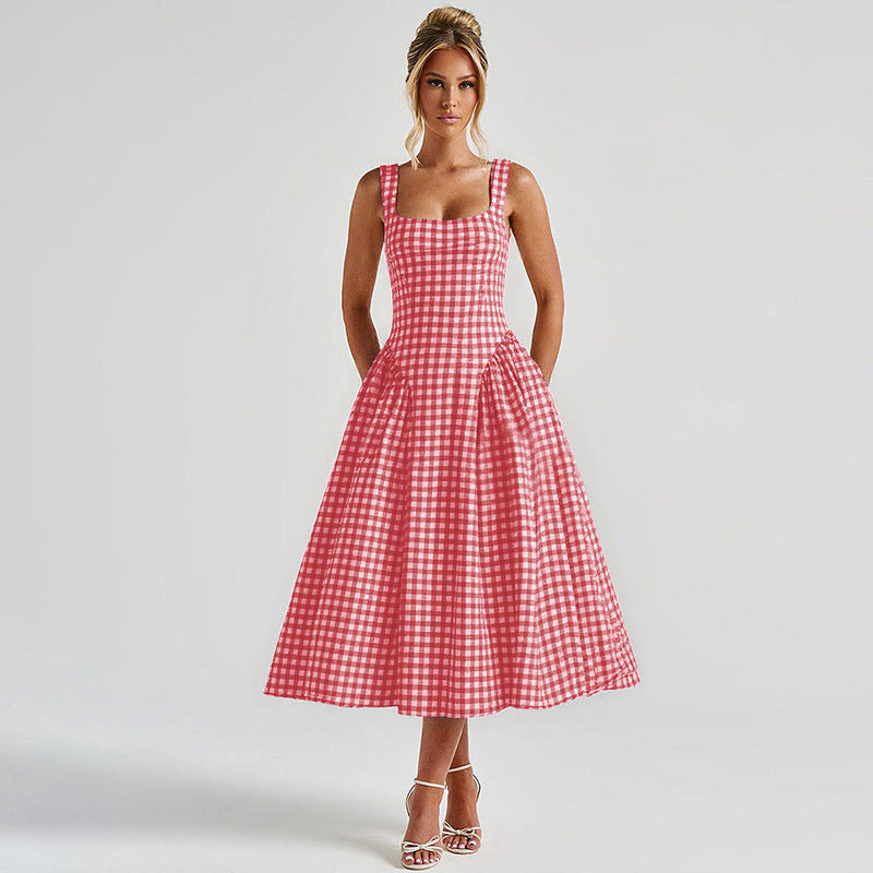 On-trend women's checkered midi dress, offering a square neck and graceful princess silhouette. A must-have.