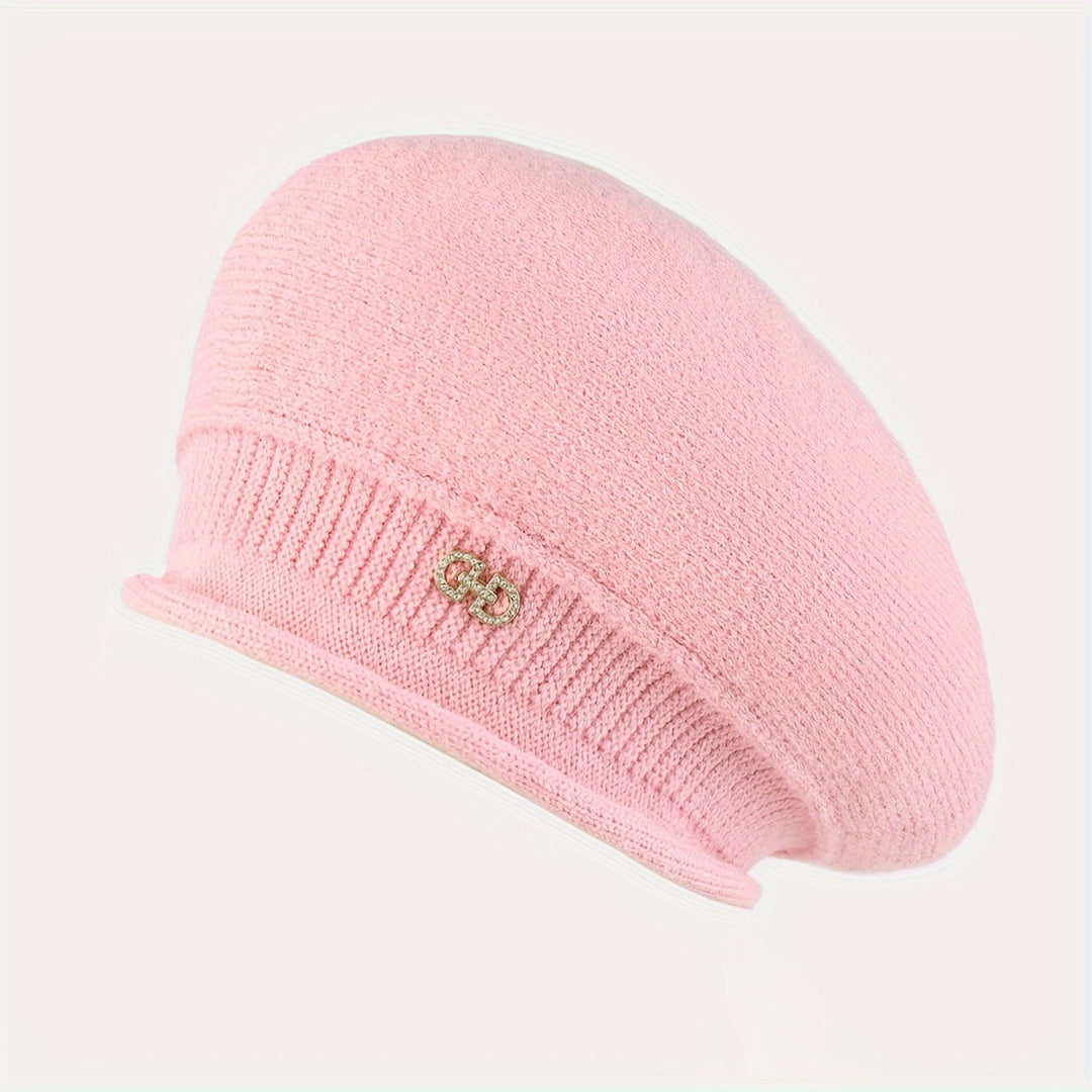 Hand-knitted style women's beret, a warm winter hat that blends comfort with elegant fashion.